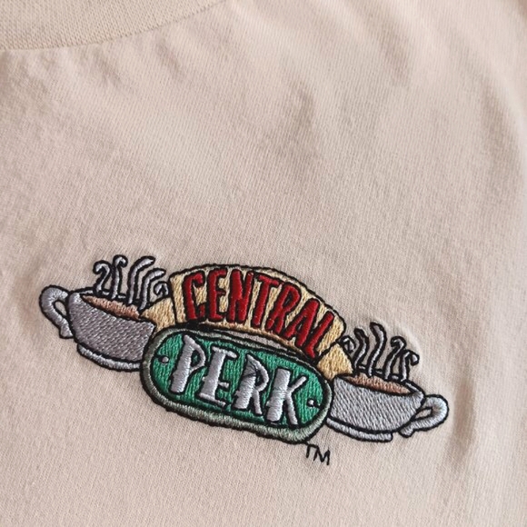FRIENDS Central Perk Cropped T-Shirt Tee Crop Top Yellow Women's Size Medium - Picture 12 of 16